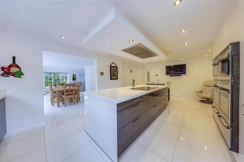 5 bedroom detached house for sale, Oulder Hill Drive, Bamford, Rochdale