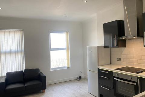 2 bedroom flat to rent, Picton Road, Wavertree L15
