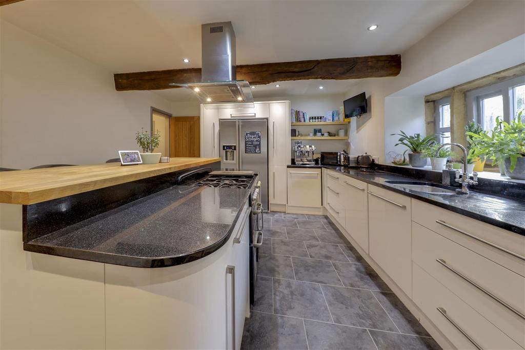 Kitchen Alt