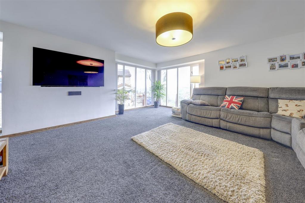 Lounge Alt 2