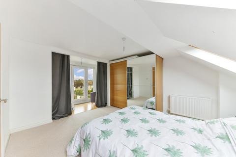 undefined, Shaldon Drive, SM4