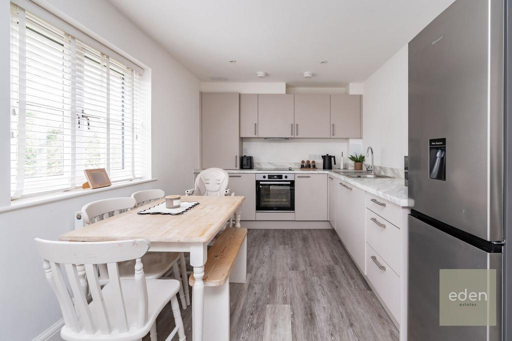 Lounge/diner/kitchen