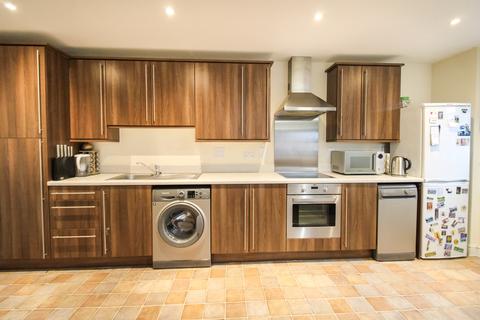2 bedroom apartment for sale, Buccaneer Court, Kestrel Road, Farnborough , GU14