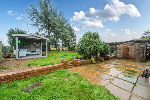 3 bedroom semi-detached house for sale, Helmdon Road, Wappenham, Towcester, Northamptonshire, NN12