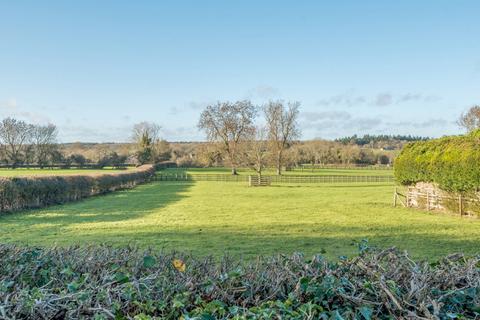 4 bedroom bungalow for sale, High Street, Silverstone, Towcester, Northamptonshire, NN12