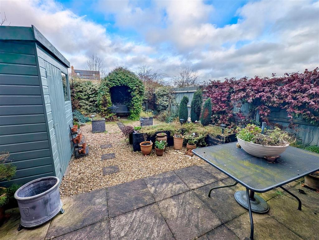 Ross Rear Garden.jpg