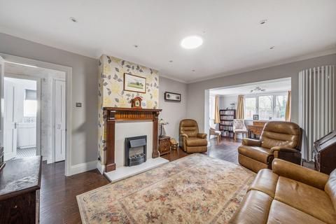 2 bedroom semi-detached bungalow for sale, Eden Way, Warlingham CR6