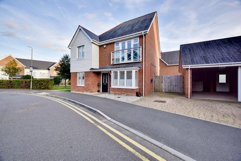 Amisse Drive, Snodland, ME6