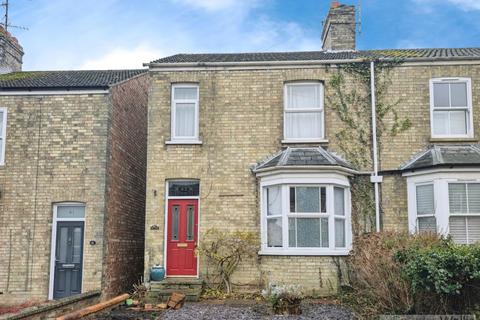 Queens Walk, Stamford