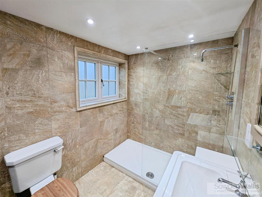 Annexe Bathroom