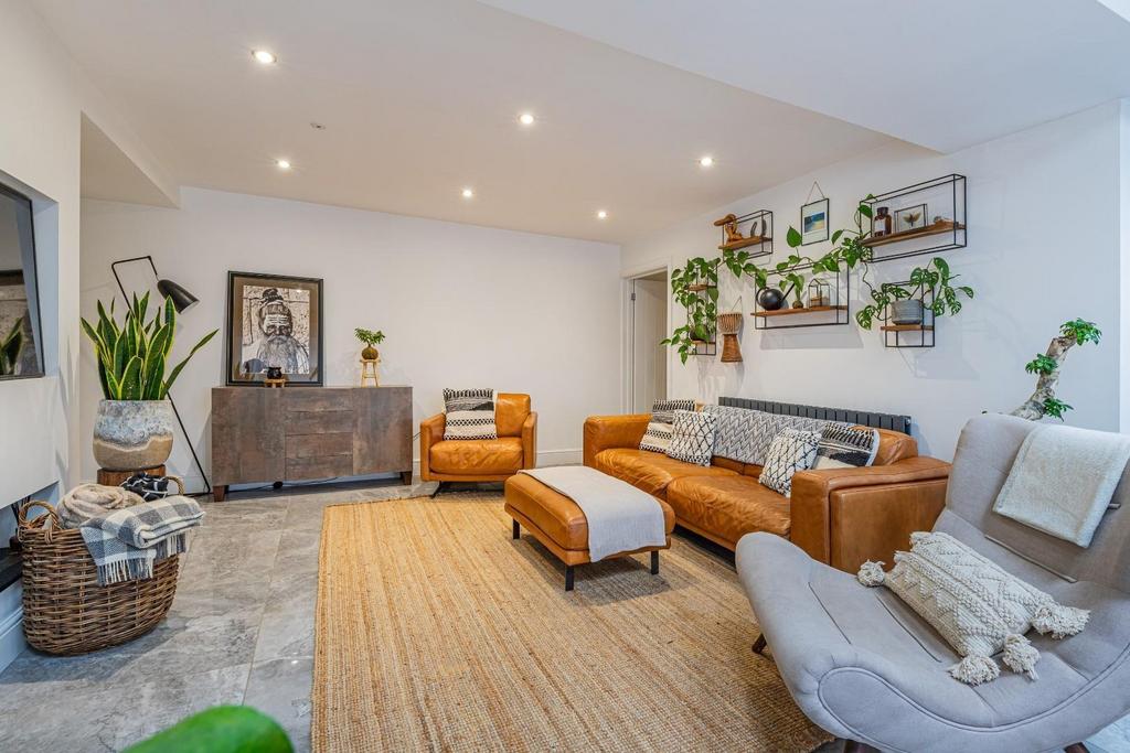 Lounge Area