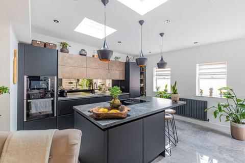 undefined, Cornerswell Road, Penarth CF64