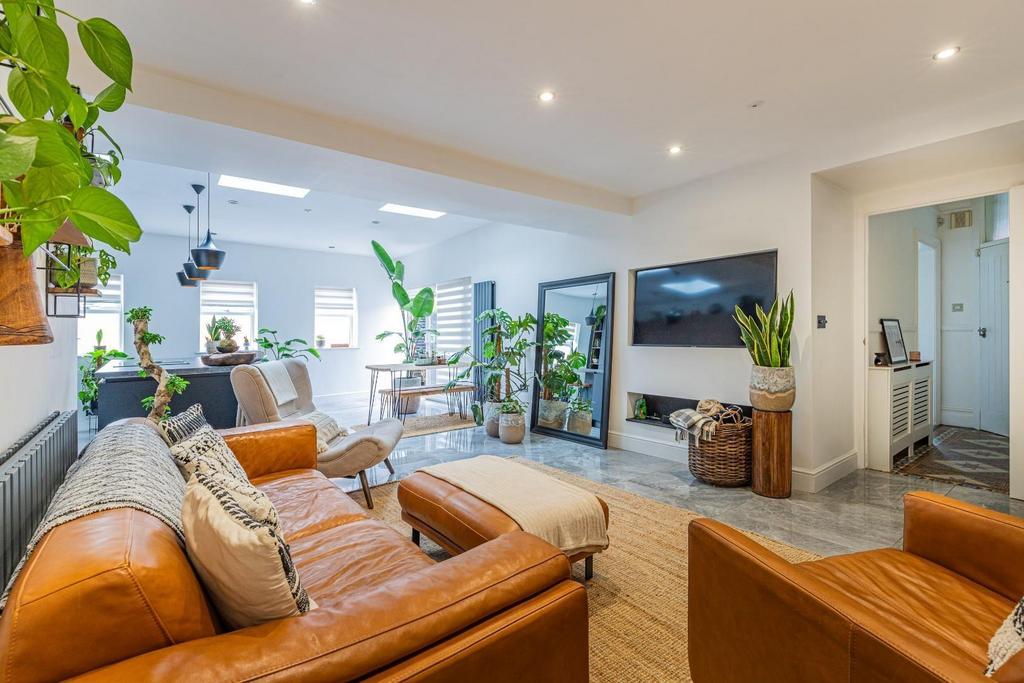 Lounge Area