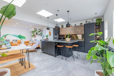 2 bedroom apartment for sale, Cornerswell Road, Penarth CF64