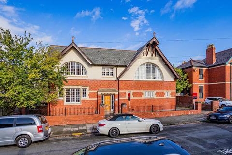 1 bedroom apartment for sale, Woodland Place, Penarth CF64