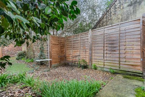 2 bedroom apartment for sale, Dumbarton Road, London, SW2