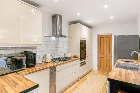 undefined, Bond Street, Englefield Green, Egham, Surrey, TW20