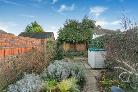 undefined, Bond Street, Englefield Green, Egham, Surrey, TW20