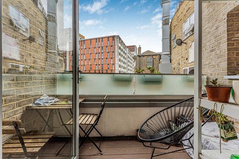 3 bedroom apartment for sale, Kingsland High Street, London, E8