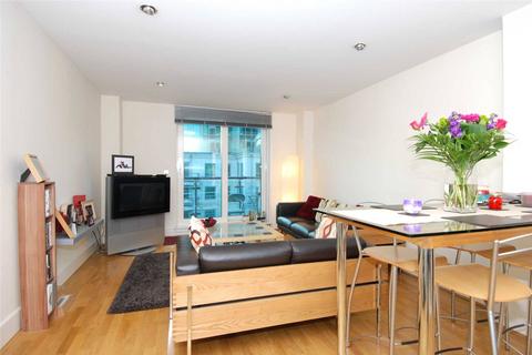 2 bedroom apartment for sale, St. George Wharf, London, SW8