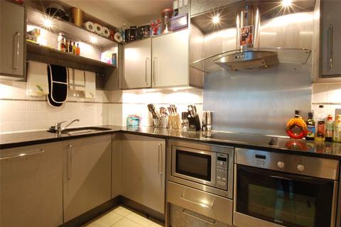 2 bedroom apartment for sale, St. George Wharf, London, SW8