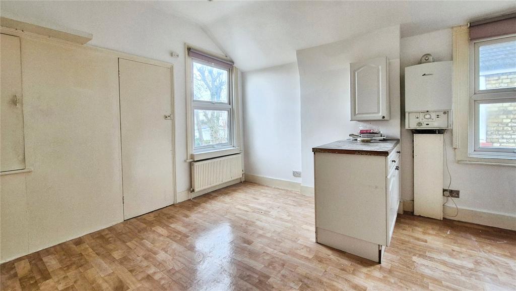 Kitchen/Reception