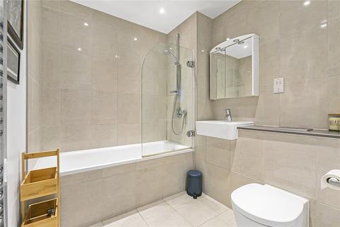 1 bedroom apartment for sale, Station Approach, Hoe Street, London, E17