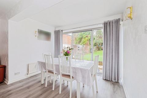 undefined, Nursery Road, Taplow SL6