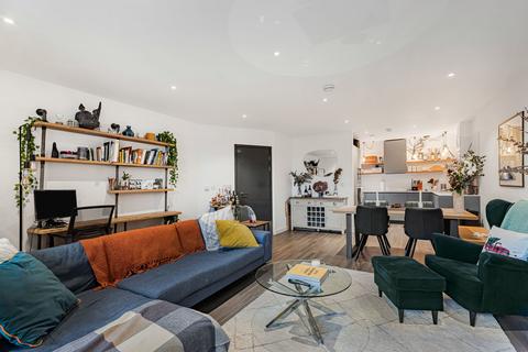 2 bedroom apartment for sale, Goldsmiths Row, London, E2