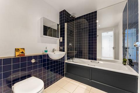 1 bedroom apartment for sale, Commercial Road, London, E1