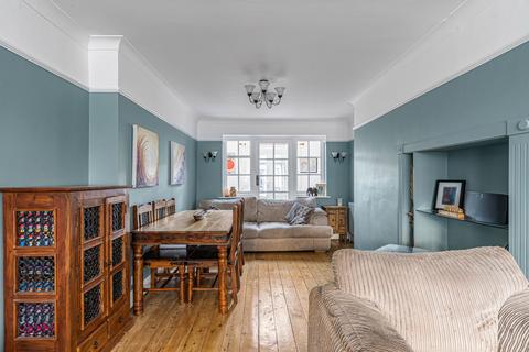 4 bedroom semi-detached house for sale, Hurstdene Avenue, Staines-upon-Thames, Surrey, TW18