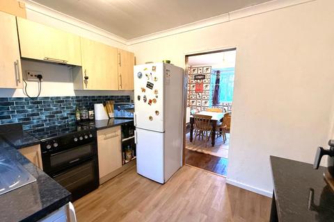 3 bedroom house for sale, Worcester Road, Kidderminster, DY10