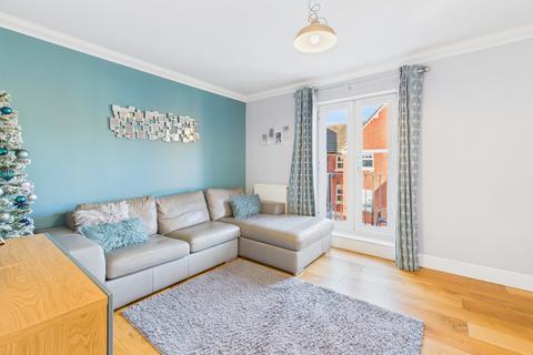 2 bedroom flat for sale, Weston Turville, Aylesbury HP22