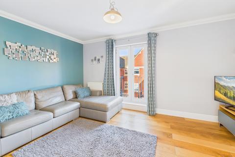 2 bedroom flat for sale, Weston Turville, Aylesbury HP22