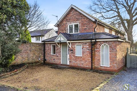 3 bedroom detached house for sale, Knutsford Road, Alderley Edge, SK9