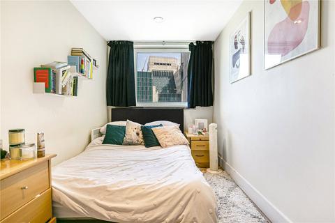 2 bedroom apartment for sale, St. George Wharf, London, SW8