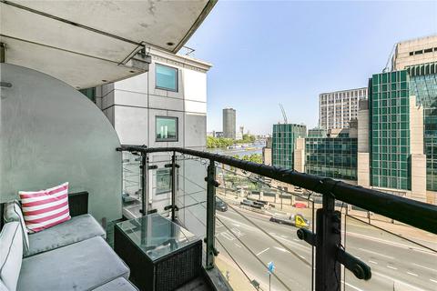 2 bedroom apartment for sale, St. George Wharf, London, SW8
