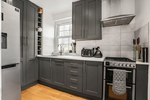 2 bedroom apartment for sale, Cartwright Street, London, E1