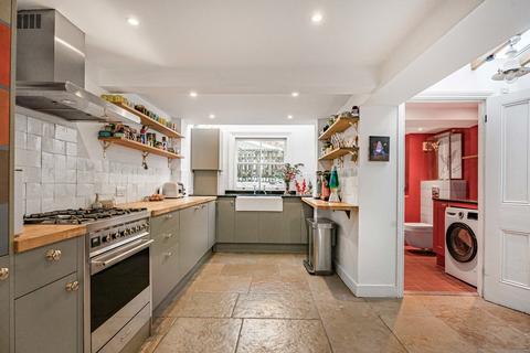 2 bedroom terraced house for sale, Elwin Street, London, E2