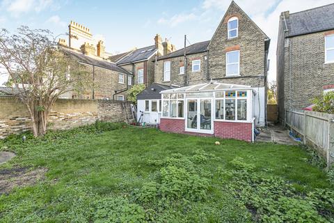 2 bedroom maisonette for sale, Lewin Road, London, SW16