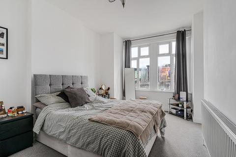 2 bedroom apartment for sale, London Road, London, SW16