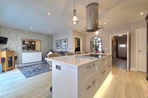 5 bedroom detached house for sale, Rectory Close, Maisemore, Gloucester