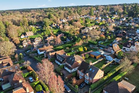 4 bedroom detached house for sale, Clovelly Road, Hindhead, Surrey, GU26