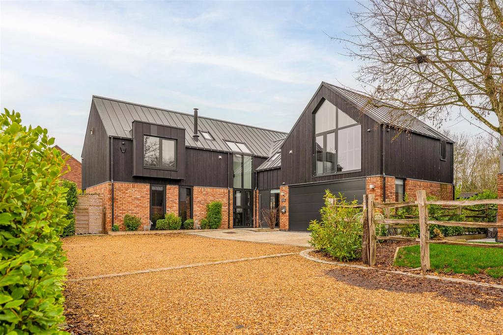 Blackthorn Barn - by Visually Rich 08861.jpg