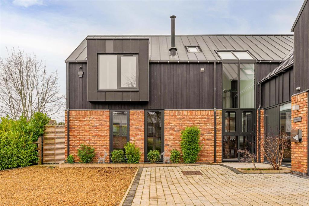 Blackthorn Barn - by Visually Rich 08867.jpg