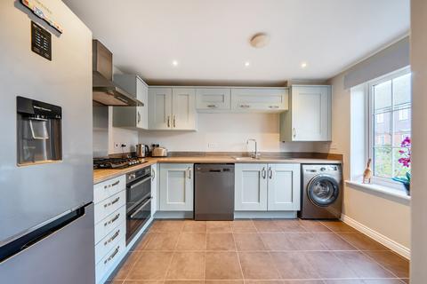 3 bedroom terraced house for sale, Calgary Gardens, Liphook, Hampshire, GU30