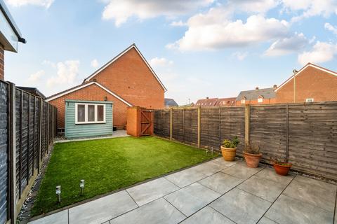 3 bedroom terraced house for sale, Calgary Gardens, Liphook, Hampshire, GU30