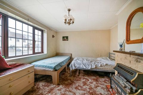 Whittle Road, Heston, Hounslow, TW5