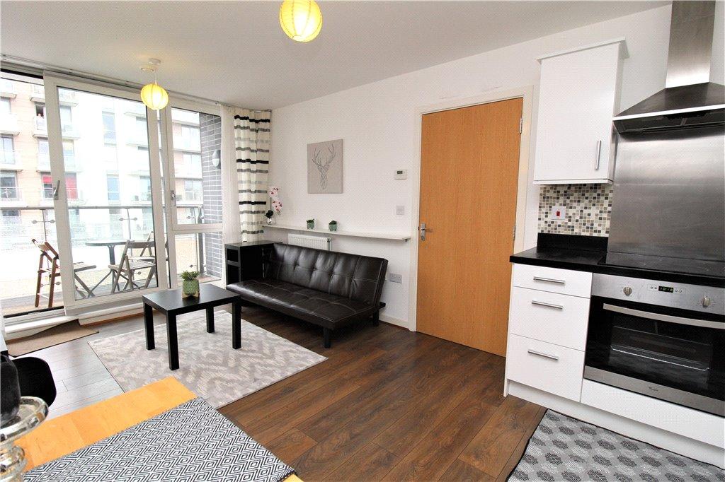 Kitchen/Reception