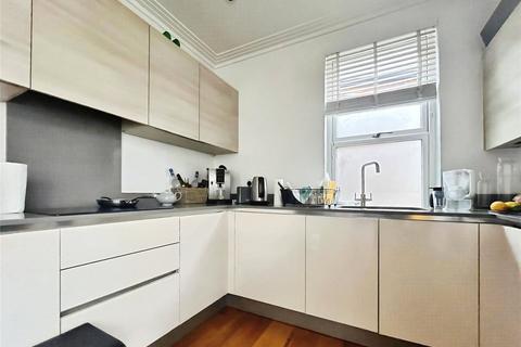 2 bedroom apartment to rent, Mount Mews, Hampton, TW12